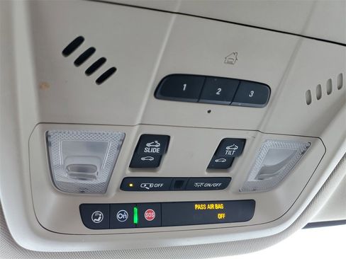 Used 2018 Buick Enclave Premium w/ Experience Buick Package image 31