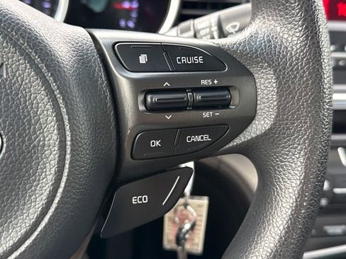 Used 2015 Kia Optima LX FWD image 31