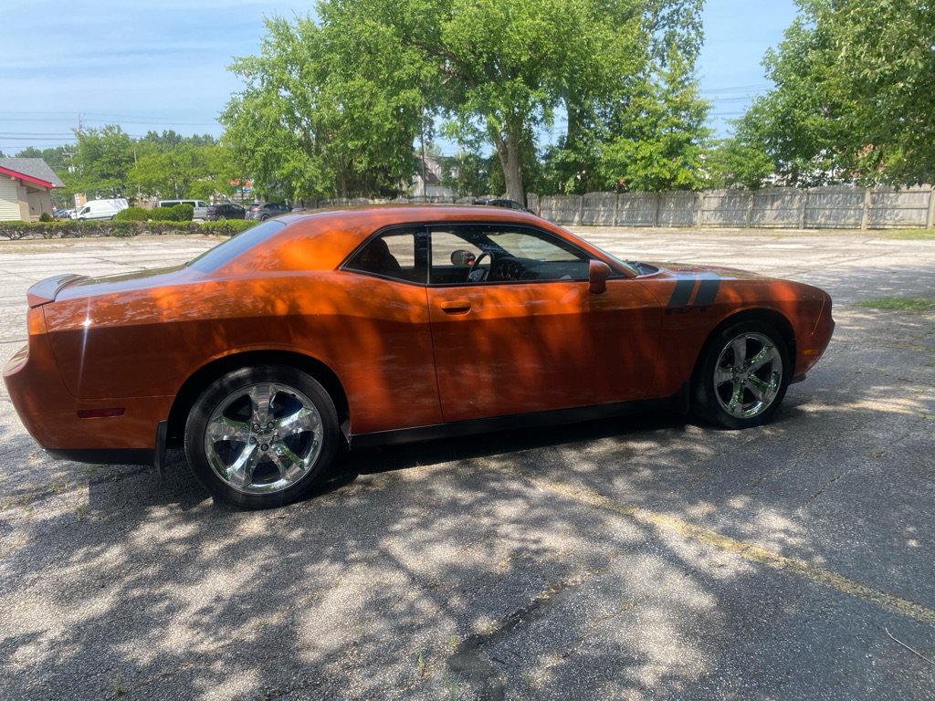 Used 2011 Dodge Challenger R/T RWD image 6