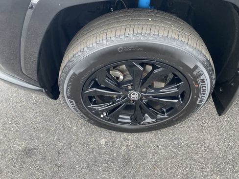 Used 2023 Toyota RAV4 SE w/ SE Grade Weather Package image 10