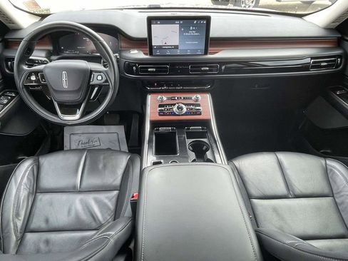 Used 2023 Lincoln Aviator Reserve w/ Equipment Group 201A RWD image 11
