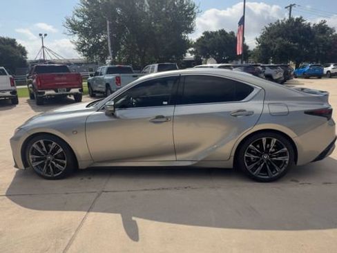 Used 2022 Lexus IS 350 F Sport RWD image 5