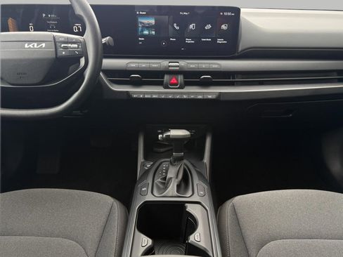 Used 2025 Kia K4 FWD image 33