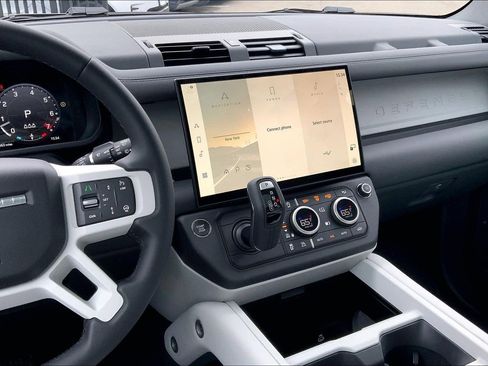 New 2026 Land Rover Defender 110 X-Dynamic SE image 6