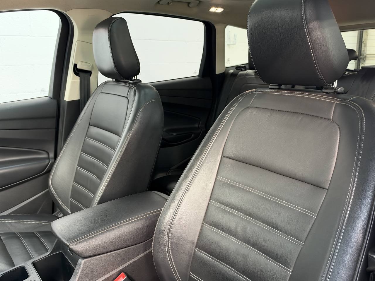 Used 2018 Ford Escape SEL AWD/4WD image 28