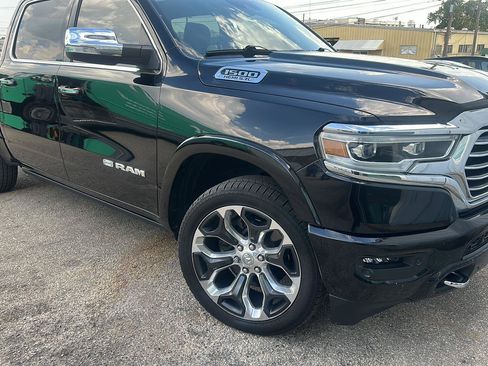 Used 2022 RAM 1500 Limited AWD/4WD image 11
