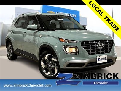 Used 2025 Hyundai Venue SEL