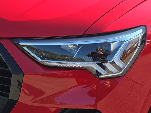 Used 2025 Audi Q3 2.0T Premium Plus w/ Premium Plus Package image 31