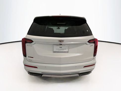 Used 2024 Cadillac XT6 Premium Luxury w/ Technology Package AWD/4WD image 5