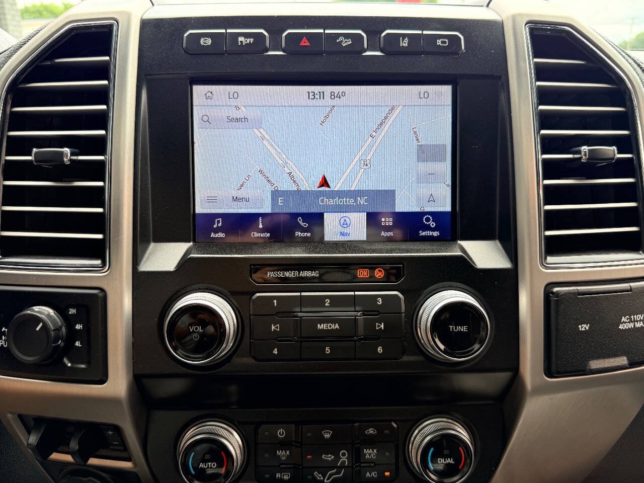 Used 2020 Ford F250 Platinum w/ FX4 Off-Road Package AWD/4WD image 27