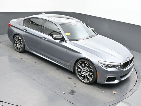 Used 2018 BMW M550i xDrive image 12