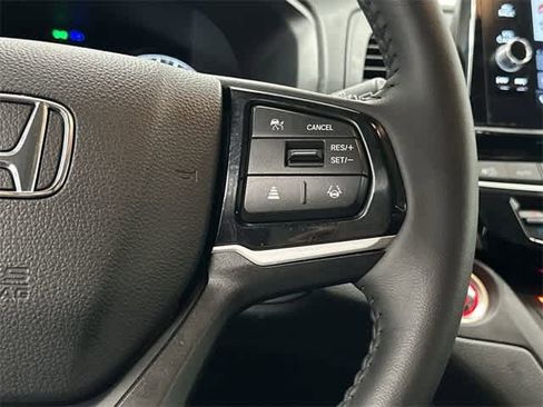 Certified 2025 Honda Odyssey EX-L image 18