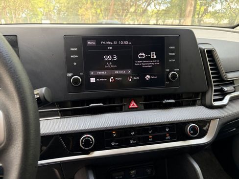Used 2025 Kia Sportage LX FWD image 20