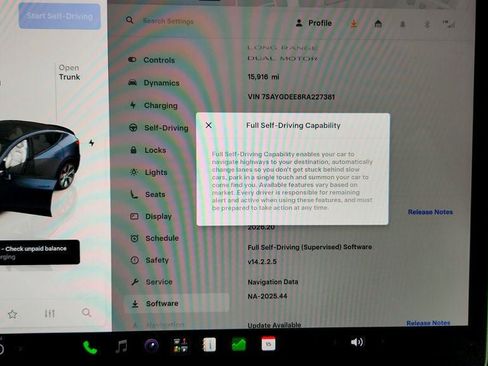 Used 2024 Tesla Model Y Long Range AWD/4WD image 16