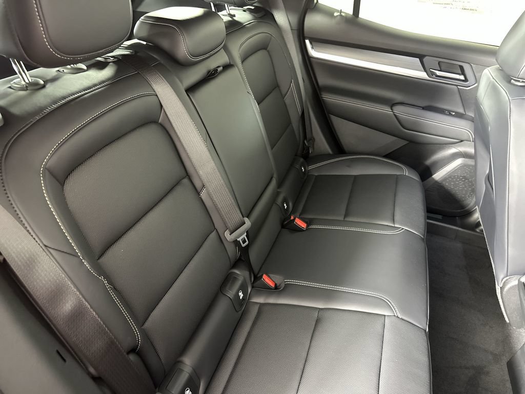 New 2027 GMC Terrain Elevation w/ Elevation Premium Package AWD/4WD image 27
