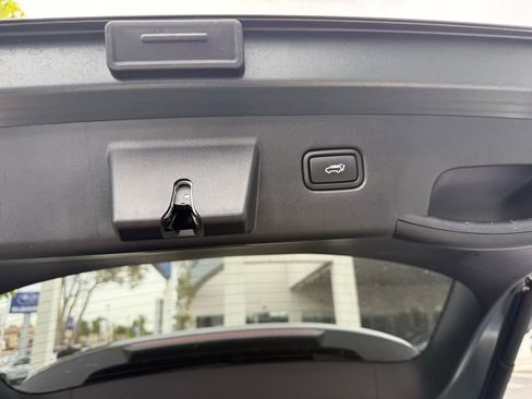 Used 2022 Hyundai Tucson SEL w/ Cargo Package image 11