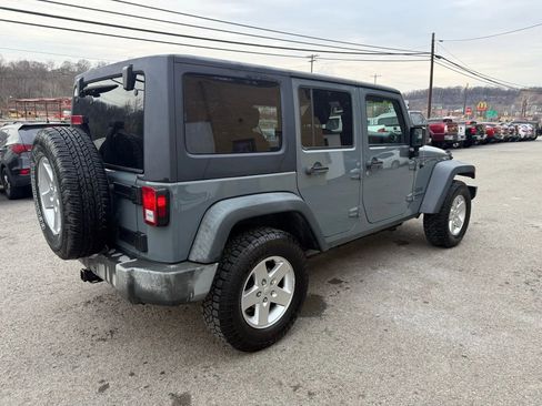 Used 2015 Jeep Wrangler Unlimited Sport w/ Quick Order Package 24S AWD/4WD image 7