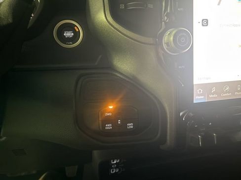 New 2026 RAM 2500 Tradesman AWD/4WD image 29