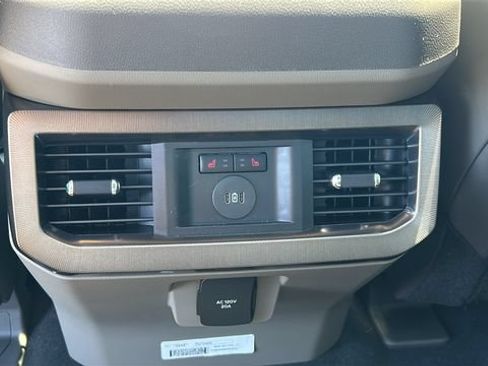 New 2026 Ford F350 Platinum w/ Platinum Plus Package AWD/4WD image 16