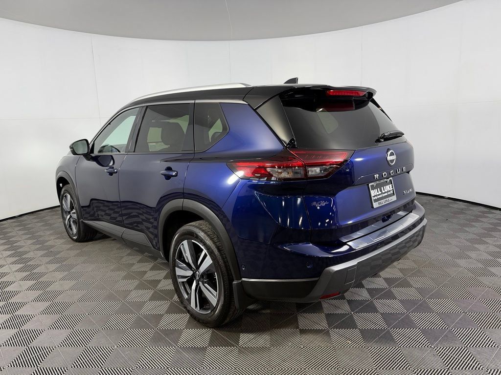 Used 2025 Nissan Rogue SL w/ SL Premium Package AWD/4WD image 8