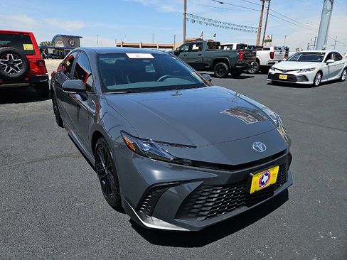 Certified 2026 Toyota Camry SE FWD image 7