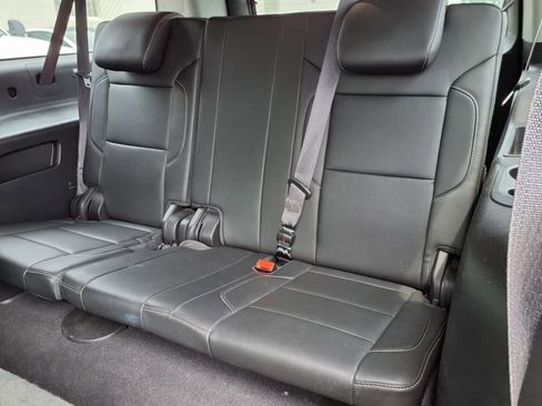 Used 2019 Chevrolet Suburban LT AWD/4WD image 12