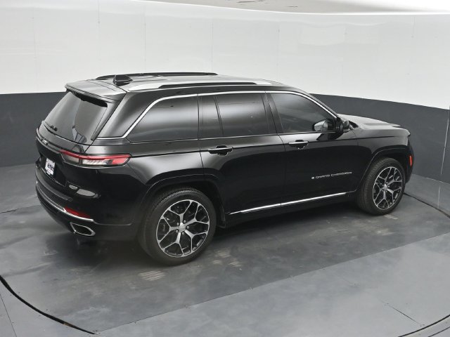 Used 2022 Jeep Grand Cherokee Summit AWD/4WD image 43