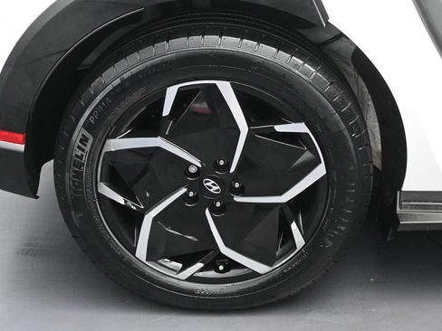 Used 2024 Hyundai Ioniq 5 SEL RWD image 35