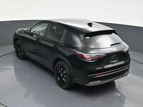 Used 2025 Honda HR-V Sport image 16