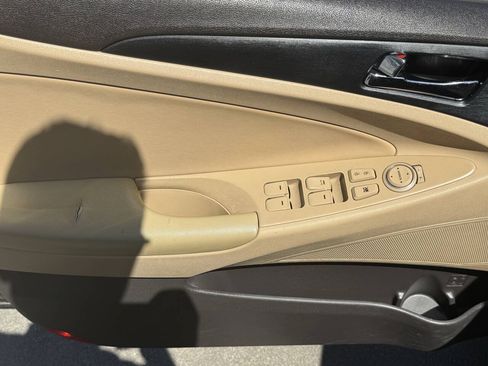 Used 2013 Hyundai Sonata GLS w/ Popular Equipment Pkg FWD image 8