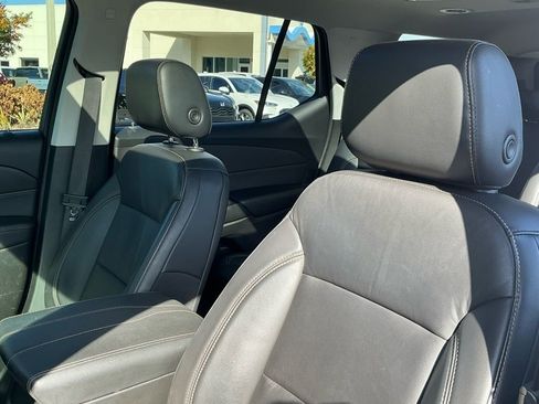 Used 2018 Chevrolet Traverse LT image 30