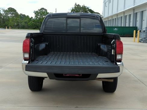 Used 2019 Toyota Tacoma SR5 RWD image 6