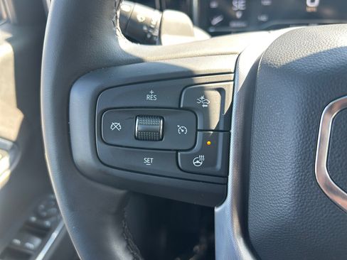 Used 2023 GMC Sierra 1500 SLT image 25