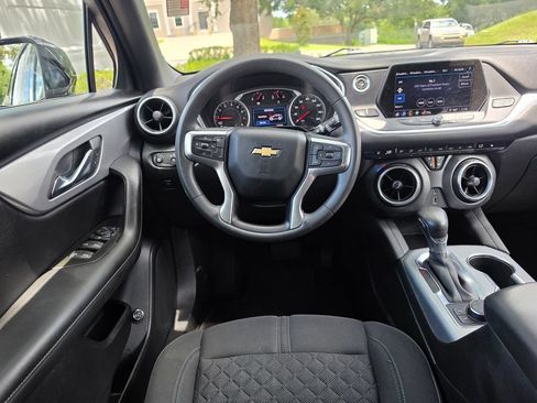 Used 2021 Chevrolet Blazer LT FWD image 9