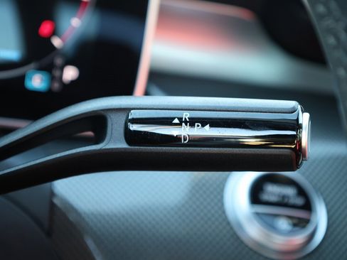 Used 2024 Mercedes-Benz CLE 300 4MATIC Coupe image 39