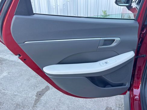 Used 2023 Hyundai Sonata Blue image 37