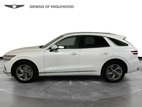 Used 2026 Genesis GV70 2.5T Advanced image 9