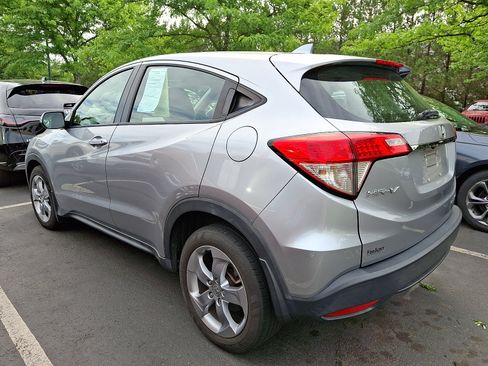 Used 2019 Honda HR-V LX image 3