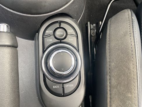 Used 2022 MINI Cooper Cooper image 34