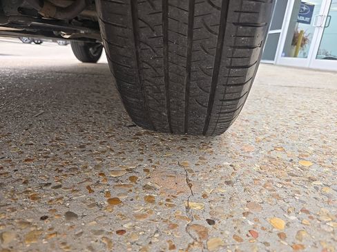 Used 2023 Subaru Outback Touring image 38