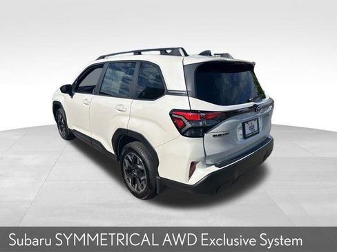 Certified 2025 Subaru Forester Premium AWD/4WD image 6