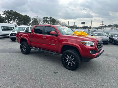Used 2019 Toyota Tacoma SR5 image 13