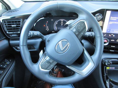 Used 2025 Lexus NX 350h AWD w/ Accessory Package (2T) image 34