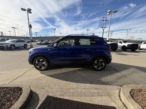 New 2026 Hyundai Venue SEL image 13