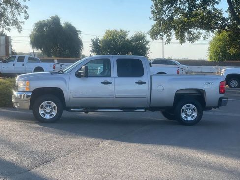 Used 2007 Chevrolet Silverado 2500 LT w/ 2LT Audio Package image 4