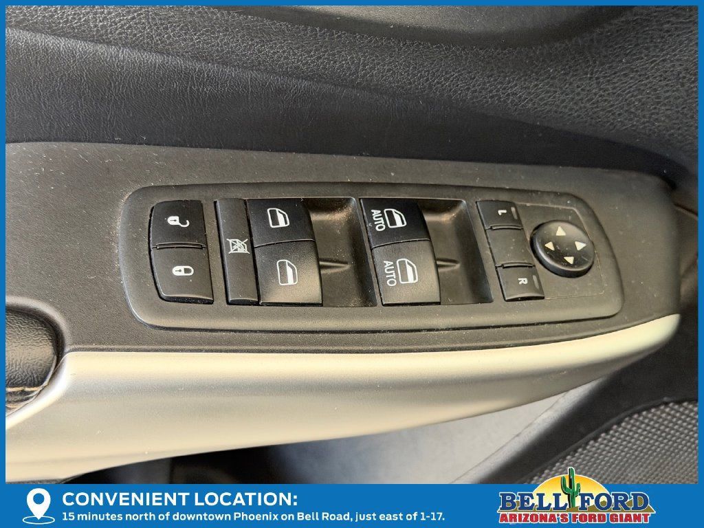 Used 2018 Jeep Cherokee Latitude Plus FWD image 11