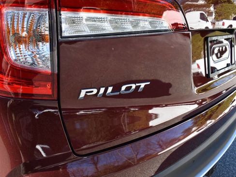 Used 2020 Honda Pilot Elite image 36