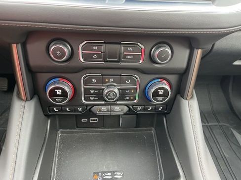 Used 2023 Chevrolet Tahoe High Country image 34