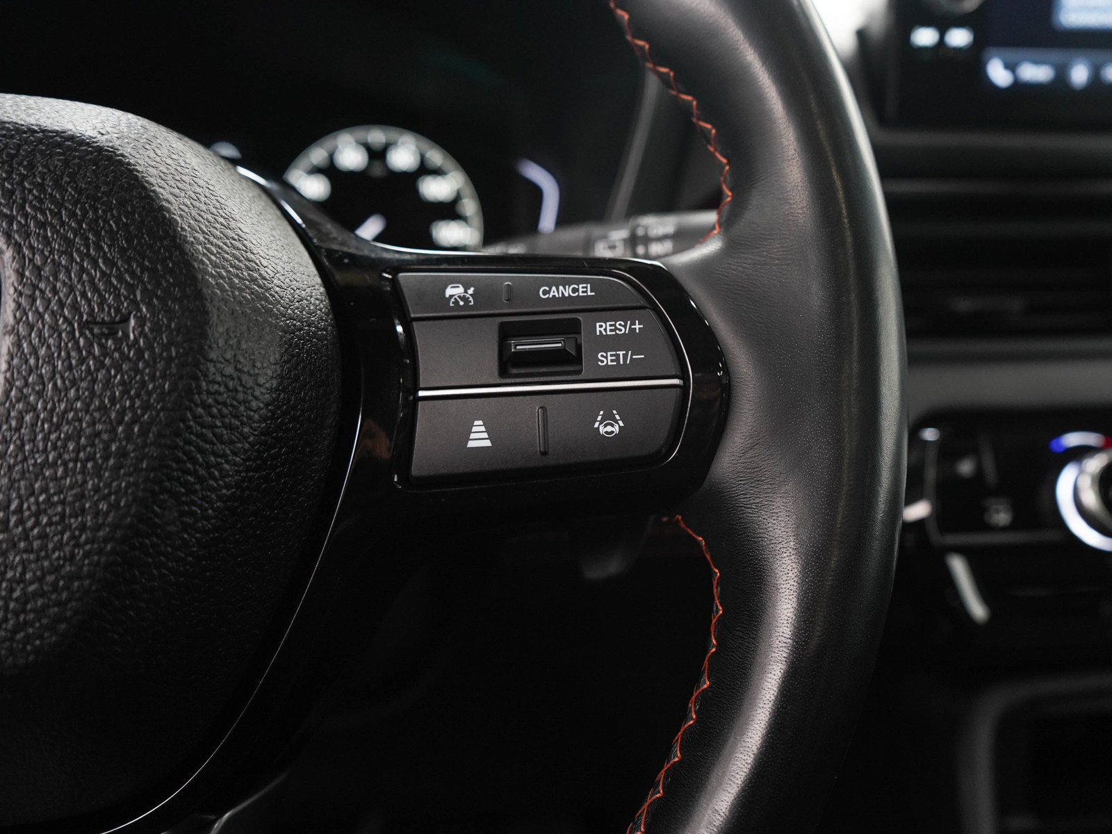 Used 2023 Honda Pilot TrailSport image 28