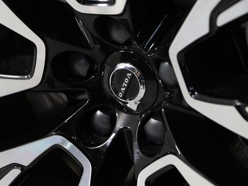 Used 2023 Volvo XC90 T8 Plus image 21